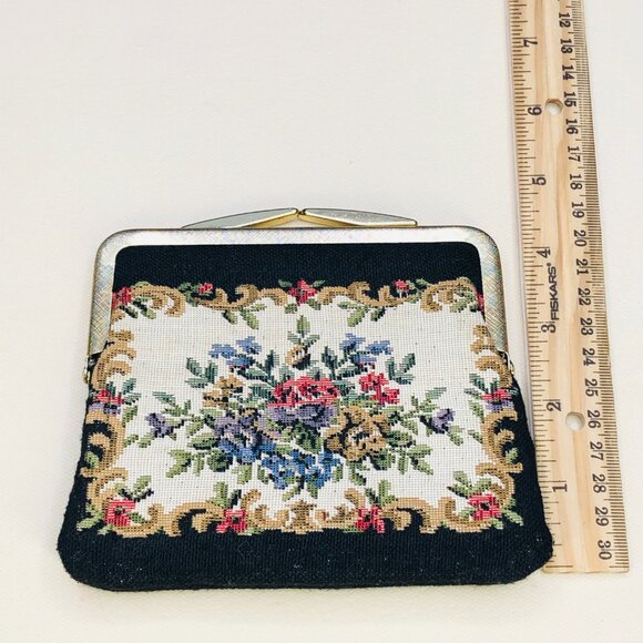 Vintage Needlepoint Tapestry Coin Purse: Victorian Floral - Gold Tone Clutch - Picture 10 of 10